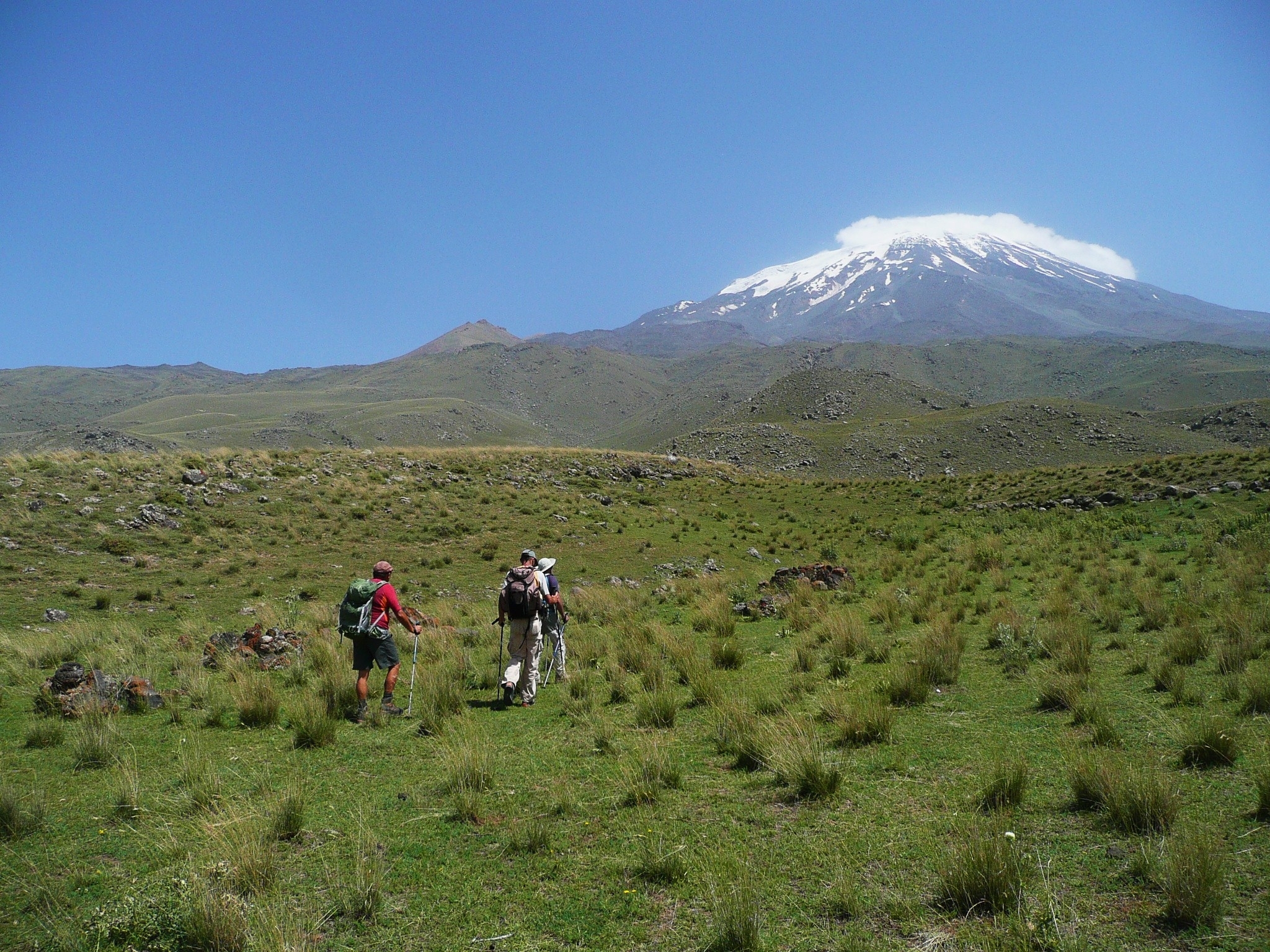 Ararat: alpinisti o turisti?